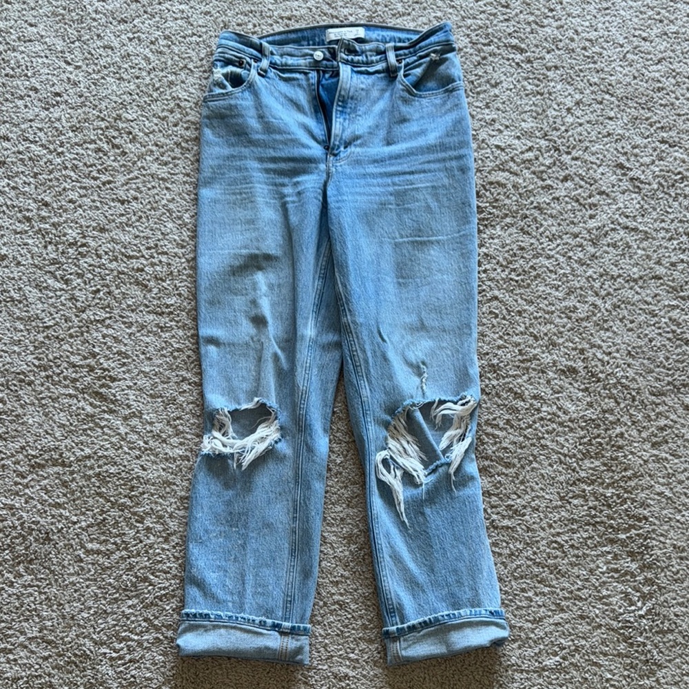 Abercrombie & Fitch Light Blue Distressed Women Jeans